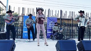 Lucero y su banda  Una cruz de madera  Música Ranchera [upl. by Sidwell]