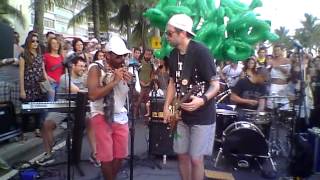 Davi Moraes e Orlando Costa em Ipanema [upl. by Asin]