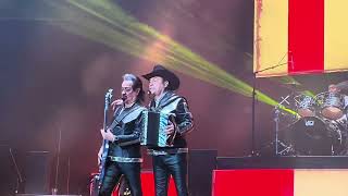 La Camioneta Gris Los tigres del norte prudential center Newark nj 17022024 [upl. by Ecinaej732]