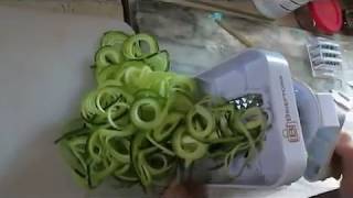 How to use the Brieftons QuickFold 5Blade Spiralizer  Demo by customer Suzanne [upl. by Alister]