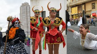 Cabalgata de la Hispanidad 2024 Madrid 🪅 Folclore de países hispanohablantes en la Gran Vía [upl. by Grantland]