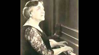 Myra Hess plays Bach Toccata in G BWV 916 [upl. by Pogah]