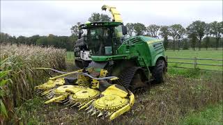 TJ Van Loco mais hakselen 2023  John Deere 8600i op rupsen in zware omstandigheden [upl. by Aicener471]