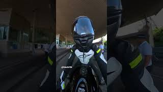 Por eso los motociclistas son fuertes shorts bike viral moto [upl. by Cherida]