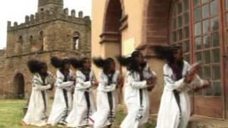 Ethiopian musicMehertabe Alebelምህረትአብ አለበልጎንደር ደማም ናት [upl. by Adyahs337]