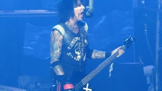 Motley Crue  Smokin in the Boys Room  Live on The Final Tour 102214 Greensboro NC [upl. by Enyaw]