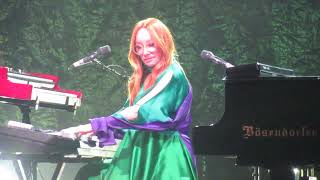 Tori Amos Brussels April 5th 2023  Caught a lite sneeze [upl. by Maurice]