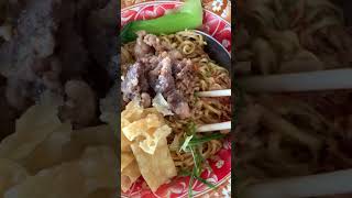 Yamie sapi perjuangan million millionaire millionviews noodles food goodfood [upl. by Maisel]