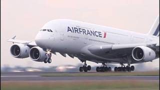 Airbus A380 superjumbo lands at OR Tambo Airport [upl. by Kennedy]