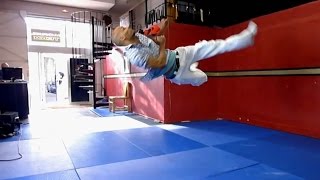 LUAN SHAOLIN Acrobatie Slow Motion HD [upl. by Leanatan]