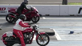 Hayabusa vs Harley Davidson motorbikes drag racing [upl. by Oiled]