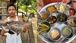 आपके सामने बत्तख़ को तालाब से पकड़ कर लाते है और Duck Meat बनाते है12 Dishes वाली थालीZaika Patna Ka [upl. by Ayatnohs922]