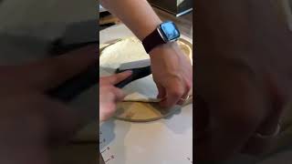 Pizzateig super easy ausrollen mit Pampered Chef Teigroller [upl. by Bodi]