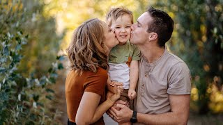 5 Tips for Successful Outdoor Family Portrait Sessions [upl. by Oshinski]