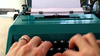 Olivetti Studio 45 Typewriter [upl. by Aramit912]