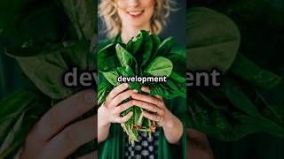 THE EFFECTS OF EATING SPINICH EVERYDAY health superfoods healthbenefits [upl. by Evvie]