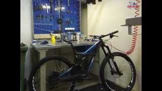 Unboxing 2015 Specialized Enduro Elite 29 [upl. by Norac]