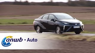 Toyota Mirai waterstofauto 2015 autotest  ANWB Auto [upl. by Oakie]