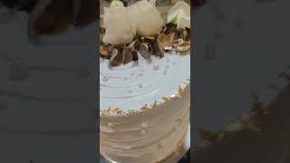 Naw fruit cake viralvideo cake cakedecorating trending cakedecorat birthdaycake cakedecoratin [upl. by Aikit]