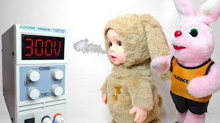 Overvolting toys 12 Smoking baby and HIGH VOLTAGE Duracell [upl. by Refotsirc563]