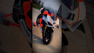 Ducati Panigale V4S racing edition ducati racing ashhdairbrusher [upl. by Aleyam]