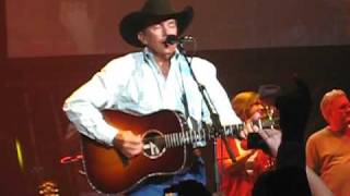 George Strait  Folsom Prison Blues LIVE 9252009 [upl. by Durston]