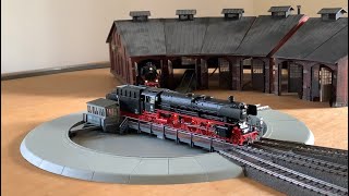 Märklin CGleis Drehscheibe mit Brawa 01 150 [upl. by Peta]