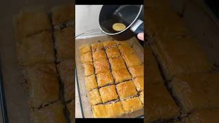 Baklavas nutella 🍫 recettefacile cuisinemarocaine food recipe baklava turkey الطبخ fouryou [upl. by Ynnek]