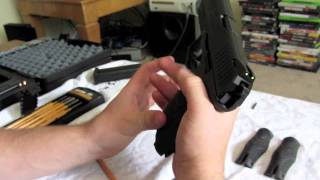 HOW TO Adjust the grip on HECKLER amp KOCH P30 9mm v3 handgun [upl. by Jude]