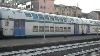 TRENO REGIONALE 10781 CON MATERIALE DOPPIO PIANO CASARALTA [upl. by Yelahc]