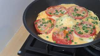 omlet z pomidorami i parmezanem food  omelette with tomatoes and parmesan [upl. by Newman313]