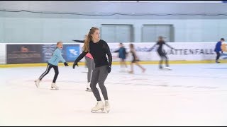 17jährige Eiskunstläuferin aus Hamburg darf olympische Luft in Südkorea schnuppern [upl. by Leaffar]