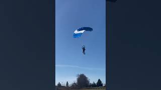 Perlanski Skydive landing Sussex [upl. by Kamp]