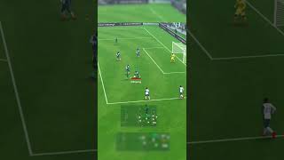 Salva em cima da linha fcmobile fifa [upl. by Mallissa]