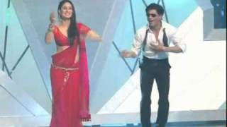 Shahrukh Khan And Kareena Kapoor Perform At Ra One s Music Launch YouTube [upl. by Jessey999]