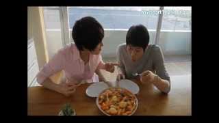 ENG SUB JaeJoong cooks tteokbokki [upl. by Hershell]