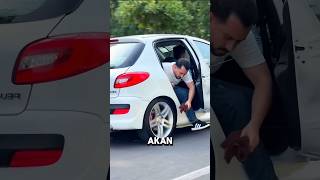 Jangan buka pintu mobil yang sedang berjalan shorts [upl. by Odericus]