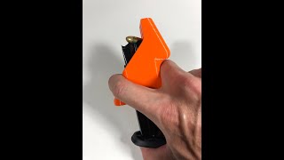 Beretta APX Speedloader  17 round 9mm mag loading  1st method [upl. by Efar]