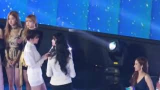 BLACKPINK Lisa and Park Min Young in GDA 2019 [upl. by Shaer432]