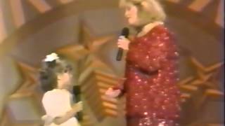 Sandi Patty  Love Makes a Friend be a Friend Like You 1990 [upl. by Hairam]