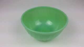 Anchor Hocking Fire King  Swirl Jadeite Pattern  9 inchMixing Bowl [upl. by Casimir]