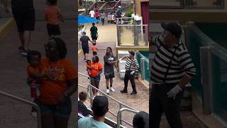 Tom the mime SeaWorld disney seaworldorlando funny seaworldmime orlandoattractions pool sea [upl. by Hcra432]