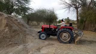 Rajasthani tractor  भाखराराम बिश्नोई ऐचरा के खेत में धोरा धरती समतल करते हुए [upl. by Esylla635]