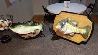 New Big Mouth Billy Bass vs DIY Alexa Big Mouth Billy Bass [upl. by Batchelor398]