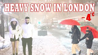 ❄⛄HEAVY SNOW IN LONDON  London Late Night Snow Walk Dec 2022  London Winter Night Walk 4K [upl. by Eimilb]