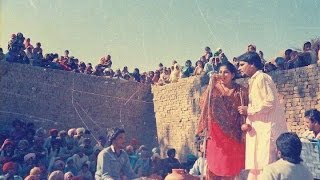 Gora Gora Rang  Chamkila  Amarjot  BASS BOOSTED  FOLK SOUNDZ  Latest Punjabi Songs 2016 [upl. by Yoshi124]