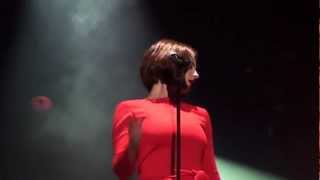 Club Montepulciano  Hooverphonic  Live  Beleuvenissen 2012 [upl. by Narra811]