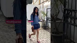 Nysa Devgn seen heading out of a skin clinic in Bandra ytshorts nysadevgan bollywood [upl. by Oberg121]