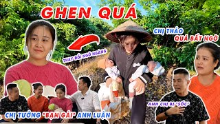 TIN VUI Ba Mẹ Con Em Gái Có Công Việc Mới  Em Thuỳ “Xuýt” Bị Chị Thảo ĐÁNH Ghen Luận Vlog [upl. by Savart]