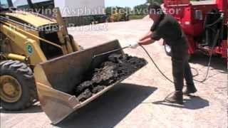 Asphalt Recycling Demonstration Featuring the Asphalt Rejuvenator  Release Agent Spray System [upl. by Yasui]